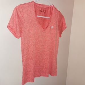 Under Armour Pink Loose Tee v-neck Light Small